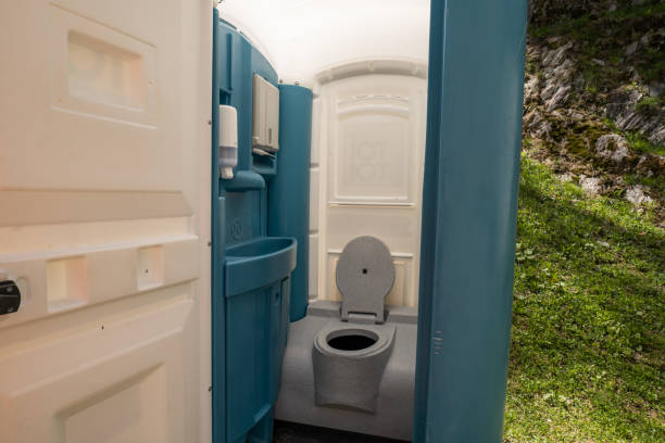 Portable Toilet Options We Offer in Tryon, NC